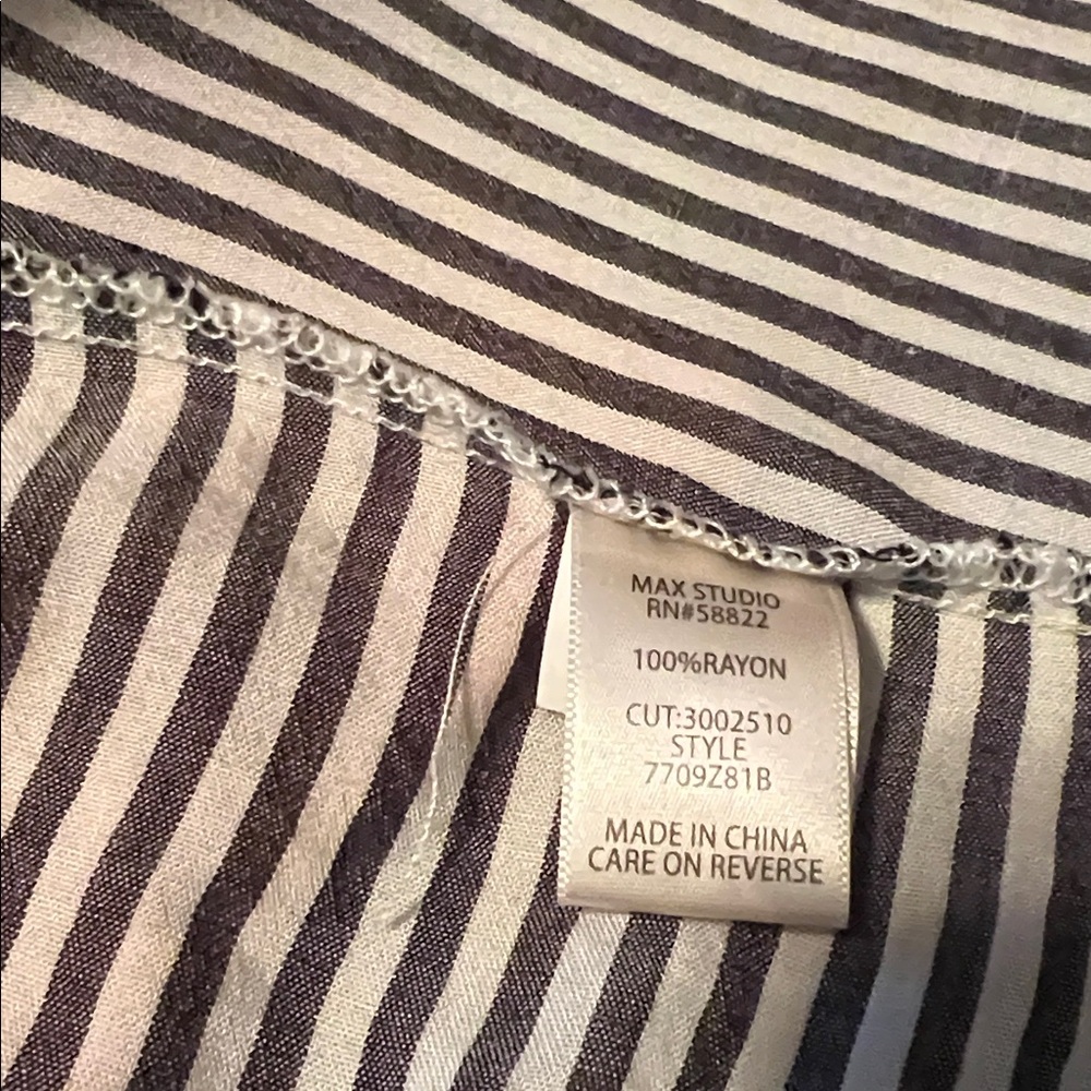 Max Studio Monochrome Striped Shirt - Picture 5 of 6